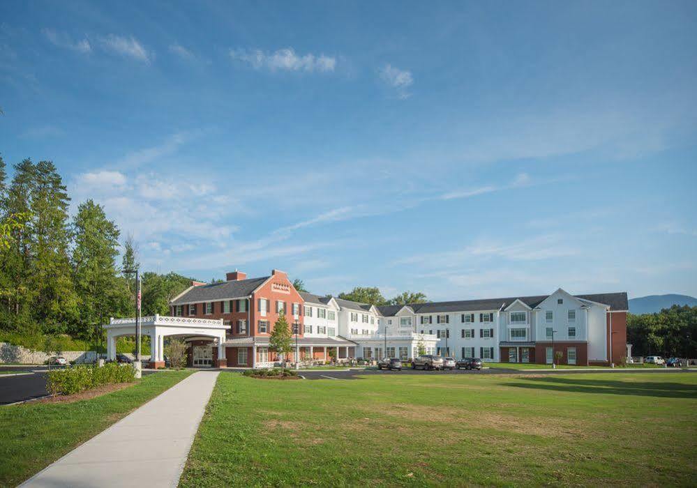Hampton Inn & Suites Manchester, Vt Exterior foto