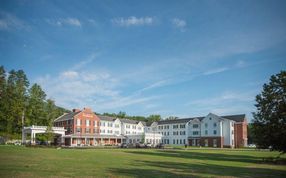 Hampton Inn & Suites Manchester, Vt Exterior foto